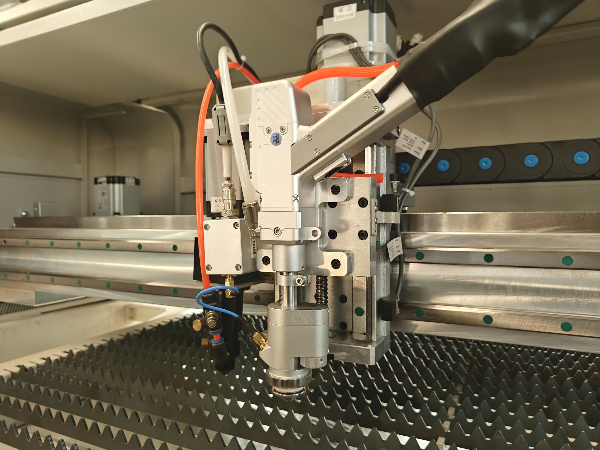 Multifunctional 6-in-1 CNC Fib - đánh giá và giá Laser Rust Removal Machine 1500W