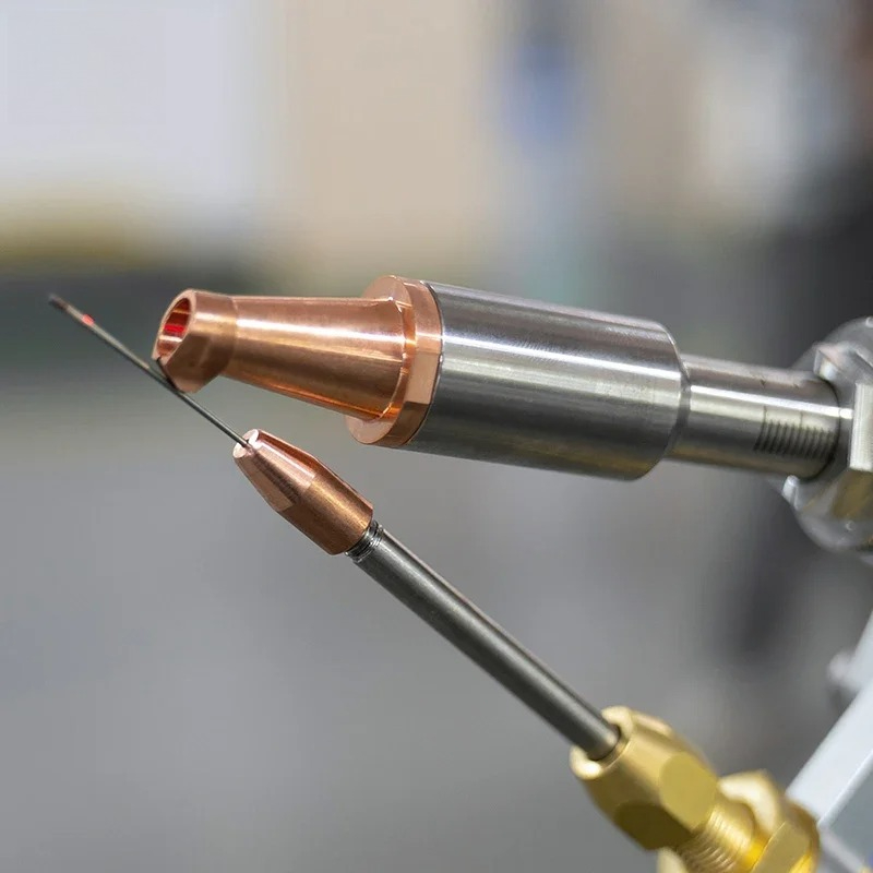 China handheld fiber    metal  - đánh giá và giá Fiber Laser Welder 2000W